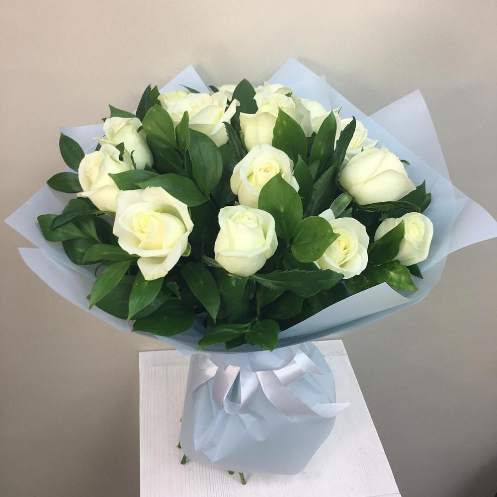 Букет 15 Белых роз Проуд в Ильинке Новокузнецк