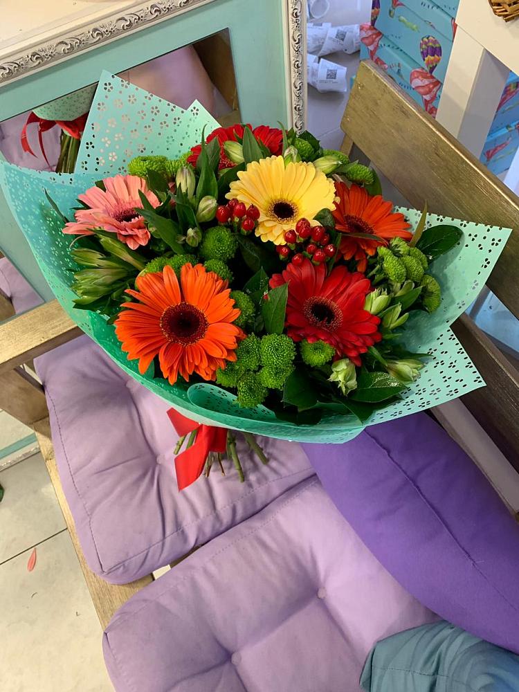 Букет цветов из: Герберы, Хризантемы и Альстромерии в Ильинке Новокузнецк