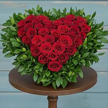 Цветочная композиция из Розы в виде сердца в Ильинке Новокузнецк