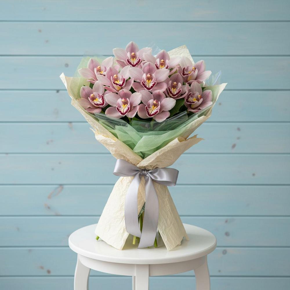 Букет цветов из: Орхидеи и Розы в Ильинке Новокузнецк