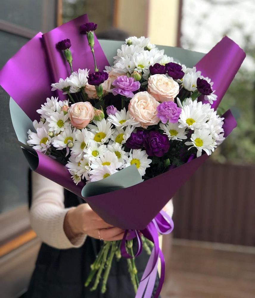 Букет цветов из: Хризантемы, Гвоздики и Розы в Ильинке Новокузнецк