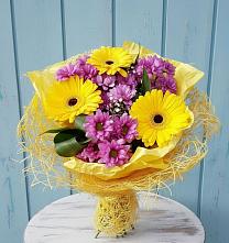 Букет цветов из:  Хризантемы и Герберы #REPLACE_PRED# Ильинке Новокузнецк