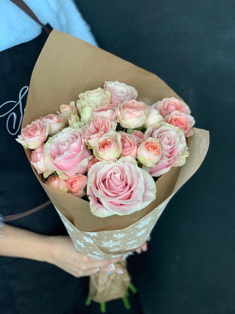 Букет цветов из: Хризантемы и Розы в Ильинке Новокузнецк