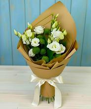 Букет цветов из:  Хризантемы и Лизиантусы в Ильинке Новокузнецк