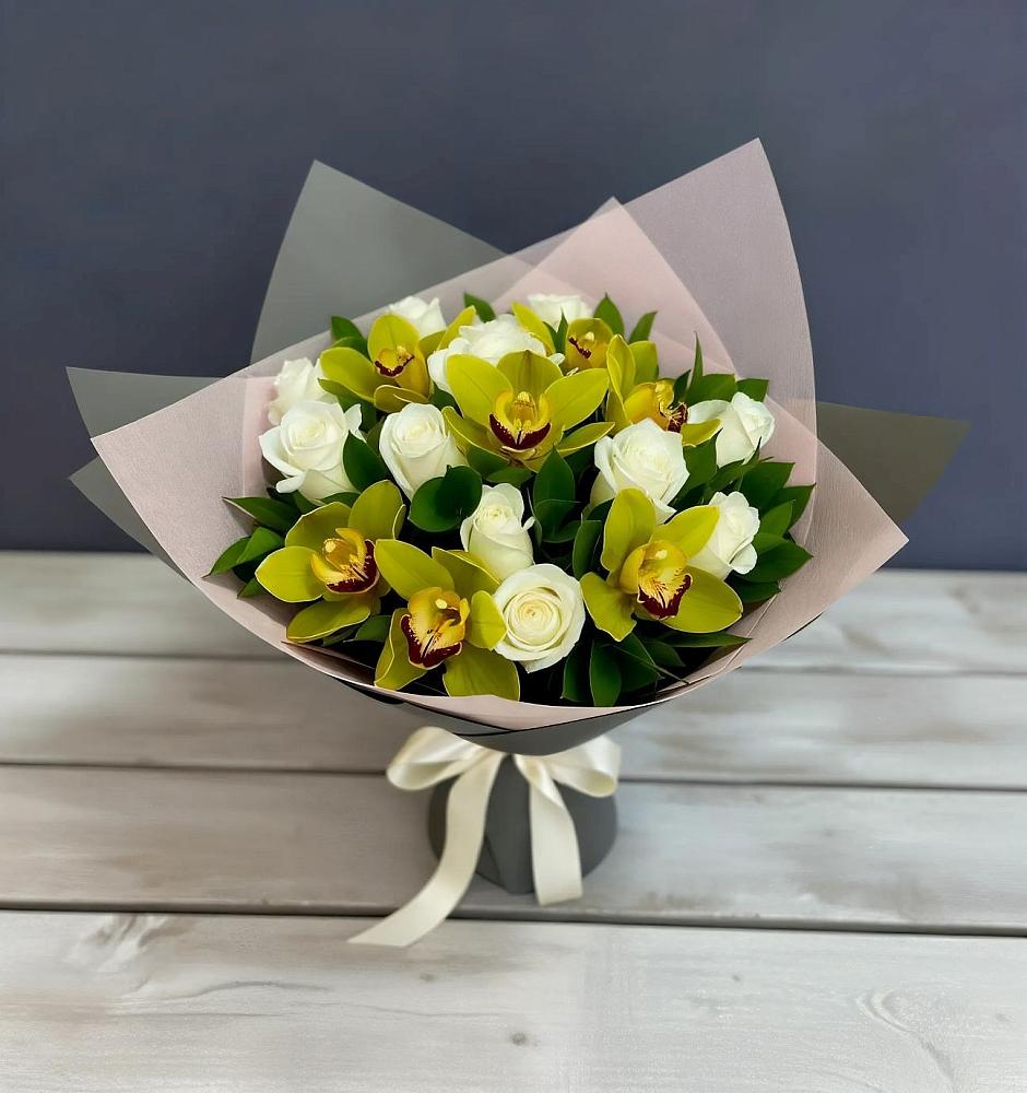 Букет цветов из: Орхидеи и Розы в Ильинке Новокузнецк