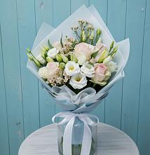 Букет цветов из:  Розы и Лизиантусы в Ильинке Новокузнецк