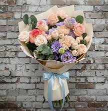 Букет цветов из:  Розы, Лизиантусы и Гвоздики #REPLACE_PRED# Ильинке Новокузнецк